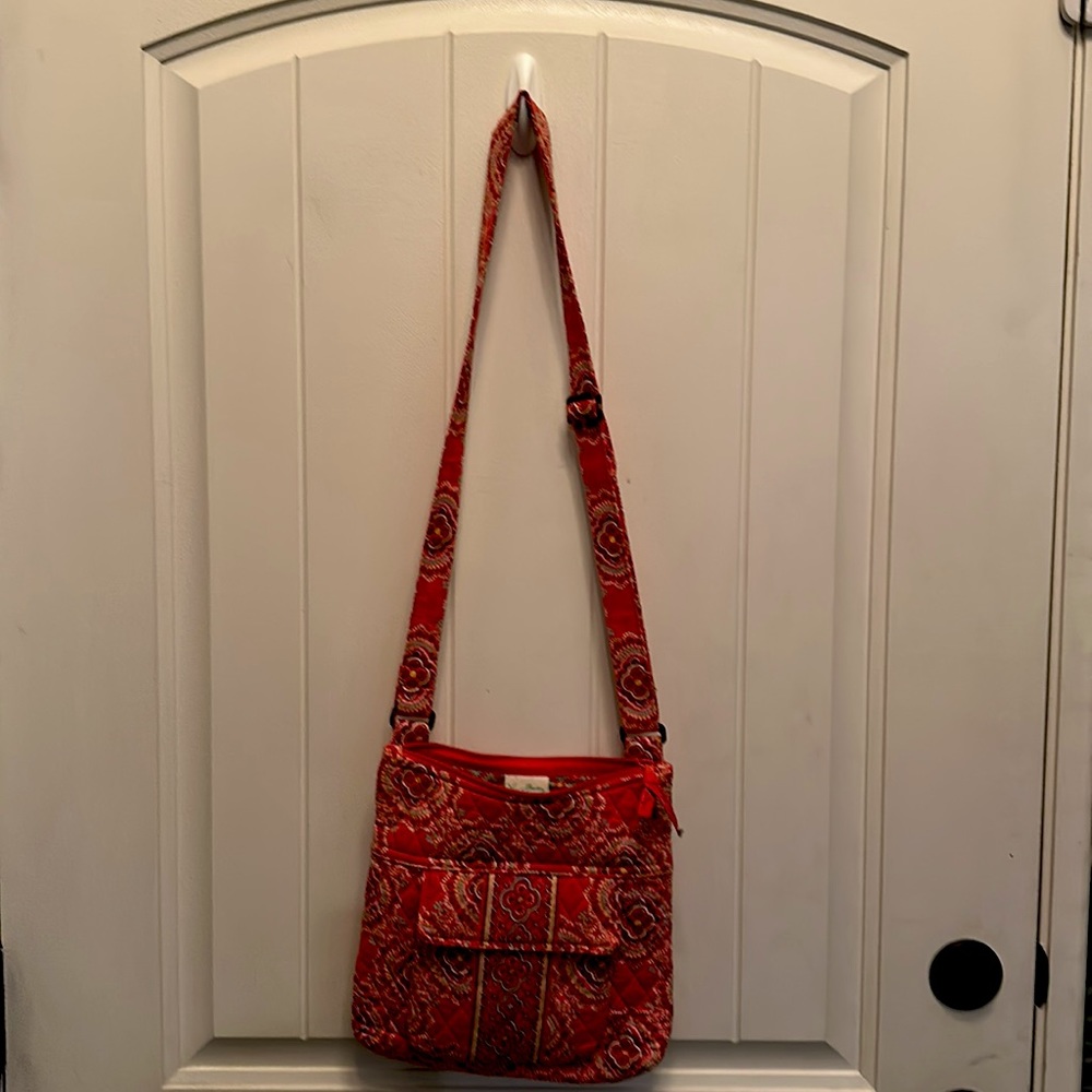 Vera Bradley purse, Paprika, print- cross body
